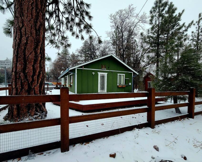 Bear Escapes II Affordable Luxury Cabin Sugarloaf Exterior photo