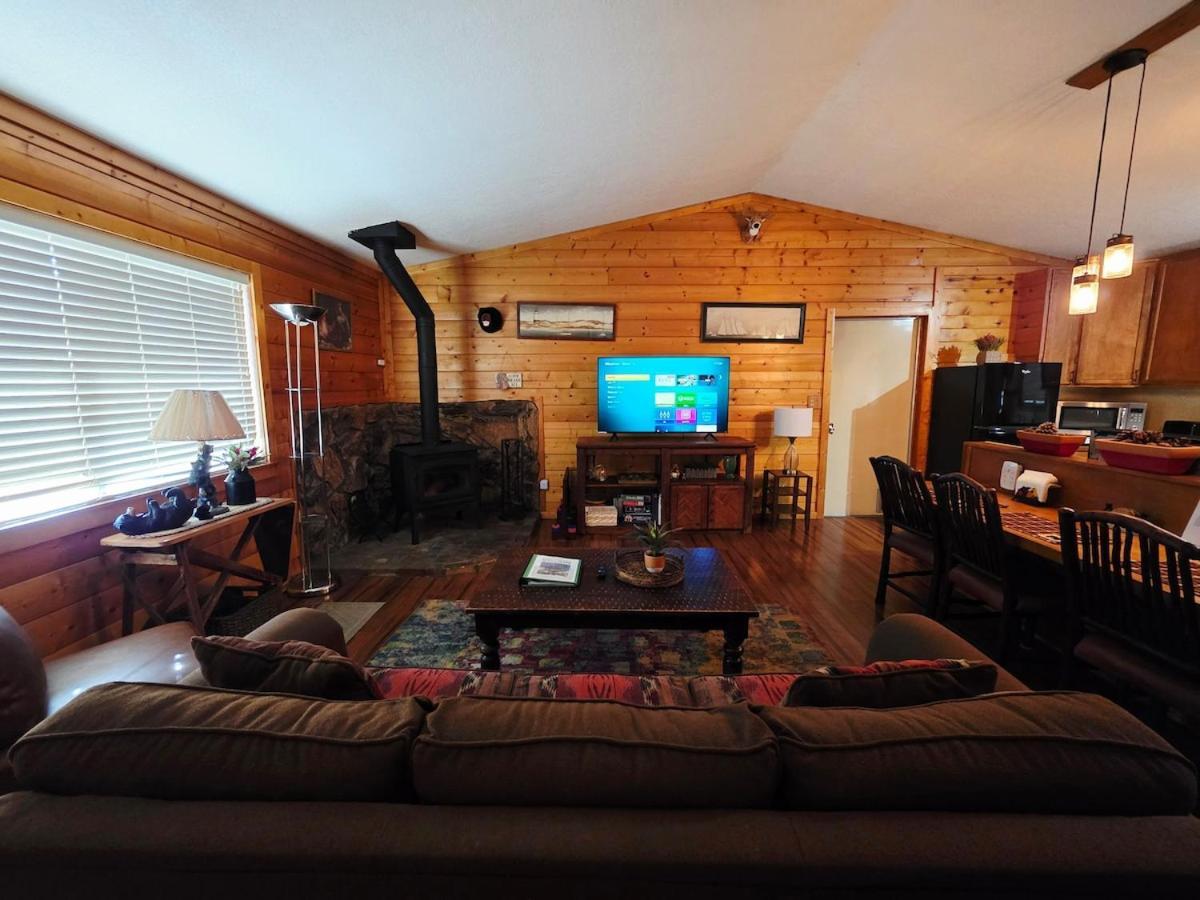 Bear Escapes II Affordable Luxury Cabin Sugarloaf Exterior photo
